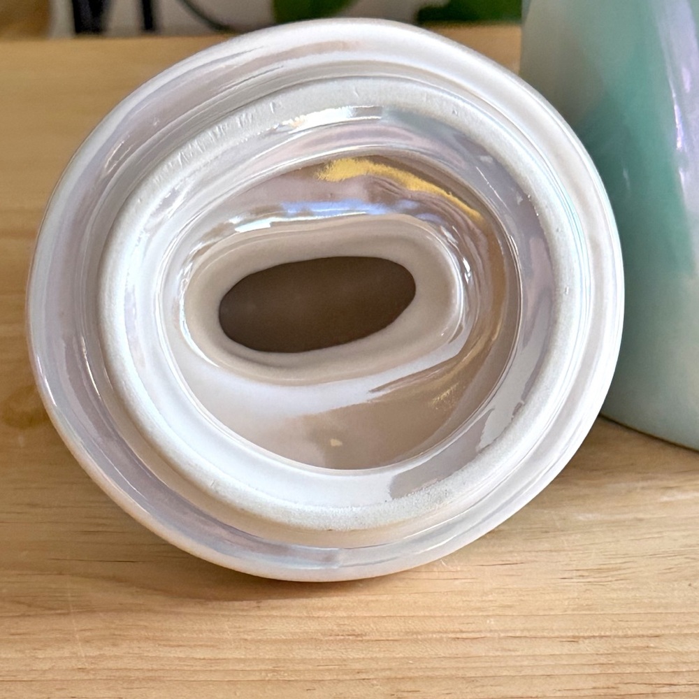 Rae Dunn ALOHA BEACHES Iridescent Mug w/ Shell Lid Coastal Beach House Decor - Picture 10 of 12